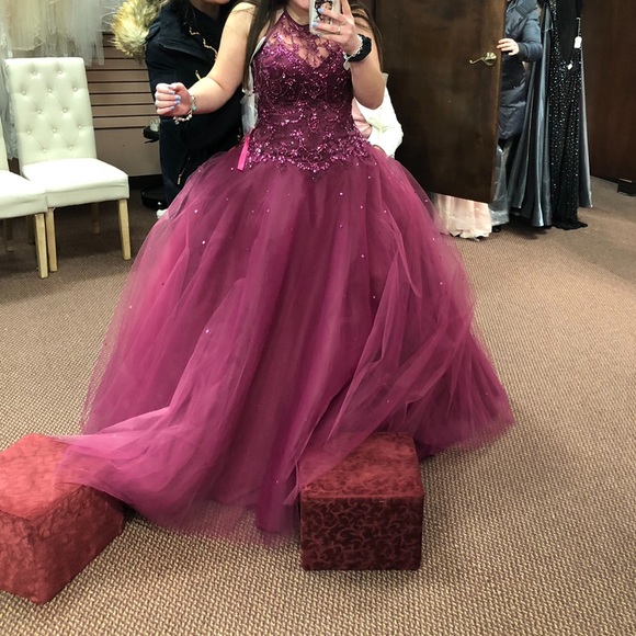 Prom Dress - Picture 4 of 5
